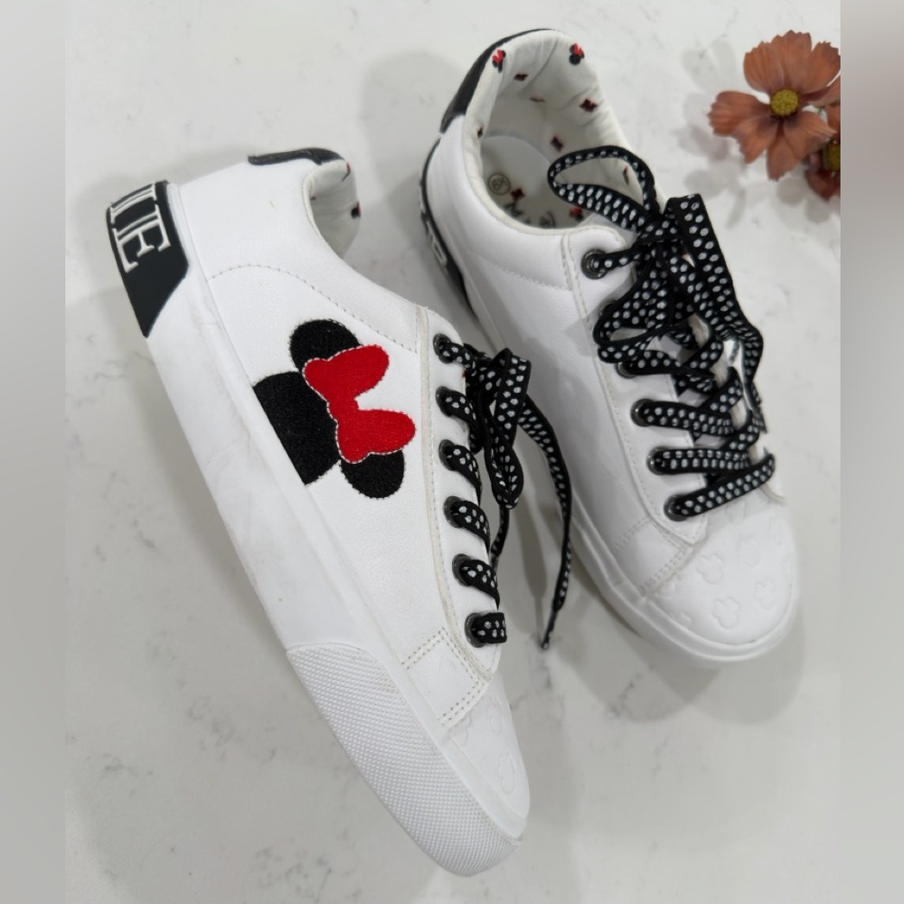 Disney White and Black Kids Sneakers - Picture 1 of 14